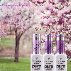 Victoria Vynn - Pure Creamy - 081 Floral Whisper - Gellack - Enkelfärgad -glamandbeauty.se Victoria Vynn - Pure Creamy - 081 Floral Whisper - Gellack - Enkelfärgad -glamandbeauty.se