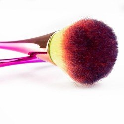 Dammborste - Med långt regnbågsfärgat skaft - Borstar -glamandbeauty.se Dammborste - Med långt regnbågsfärgat skaft - Borstar -glamandbeauty.se