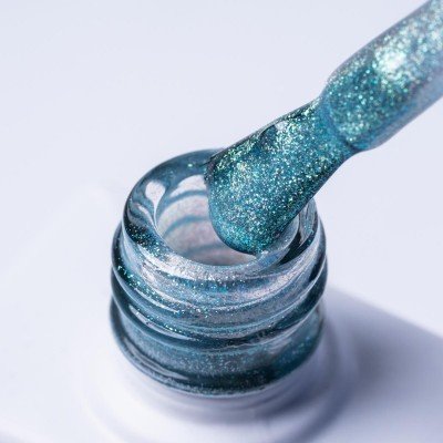 FROSTH N°6 - Emerald harmony - Inveray - Gellack - Alla -glamandbeauty.se FROSTH N°6 - Emerald harmony - Inveray - Gellack - Alla -glamandbeauty.se