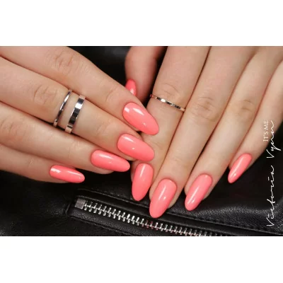 Victoria Vynn - Gel Polish - 226 Living Coral - Gellack - Enkelfärgad -glamandbeauty.se