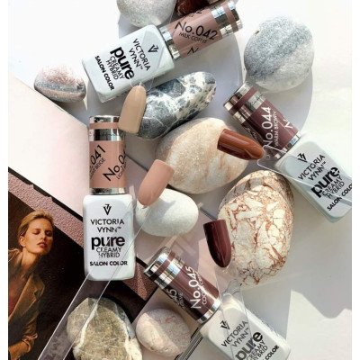 Victoria Vynn - Pure Creamy - 042 Milk Coffee - Gellack - Enkelfärgad -glamandbeauty.se