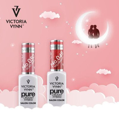 Victoria Vynn - Pure Creamy - 048 Red Obsessed - Gellack - Glitter -glamandbeauty.se Victoria Vynn - Pure Creamy - 048 Red Obsessed - Gellack - Glitter -glamandbeauty.se