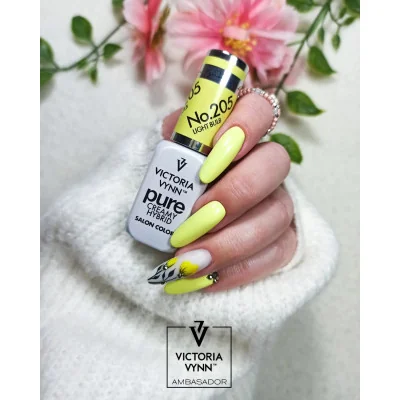 Victoria Vynn - Pure Creamy - 205 Light Bulb - Gellack - Enkelfärgad -glamandbeauty.se Victoria Vynn - Pure Creamy - 205 Light Bulb - Gellack - Enkelfärgad -glamandbeauty.se