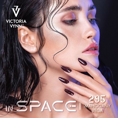 Victoria Vynn - Gel Polish - 295 Mahogany Vega - Gellack - Glitter -glamandbeauty.se Victoria Vynn - Gel Polish - 295 Mahogany Vega - Gellack - Glitter -glamandbeauty.se