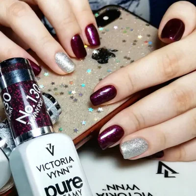 Victoria Vynn - Pure Creamy - 130 Tawny Port - Gellack - Glitter -glamandbeauty.se