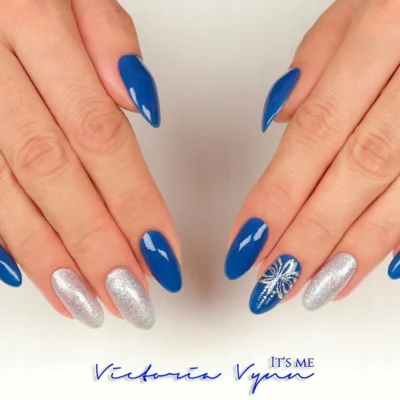 Victoria Vynn - Pure Creamy - 143 Magical Silver - Gellack - Glitter -glamandbeauty.se
