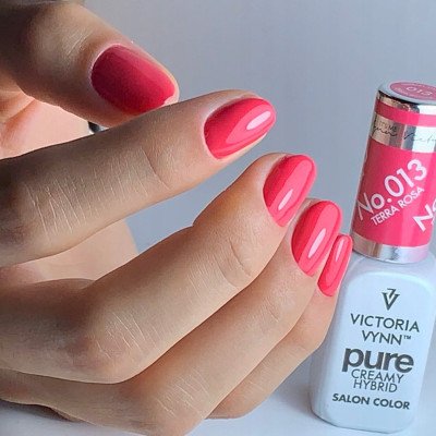 Victoria Vynn - Pure Creamy - 013 Terra Rossa - Gellack - Enkelfärgad -glamandbeauty.se Victoria Vynn - Pure Creamy - 013 Terra Rossa - Gellack - Enkelfärgad -glamandbeauty.se