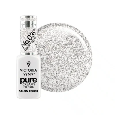 Victoria Vynn - Pure Creamy - 039 Luxury Silver - Gellack - Glitter -glamandbeauty.se Victoria Vynn - Pure Creamy - 039 Luxury Silver - Gellack - Glitter -glamandbeauty.se