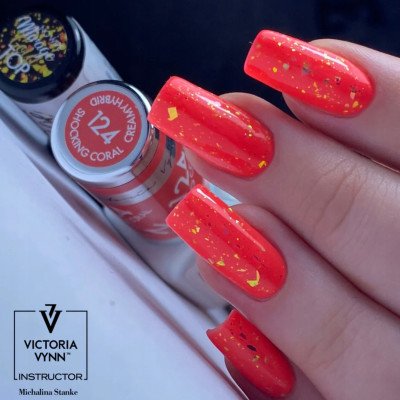 Victoria Vynn - Pure Creamy - 124 Shocking Coral - Gellack - Enkelfärgad -glamandbeauty.se Victoria Vynn - Pure Creamy - 124 Shocking Coral - Gellack - Enkelfärgad -glamandbeauty.se