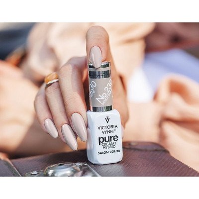 Victoria Vynn - Pure Creamy - 230 Sandy Dune - Gellack - Enkelfärgad -glamandbeauty.se Victoria Vynn - Pure Creamy - 230 Sandy Dune - Gellack - Enkelfärgad -glamandbeauty.se