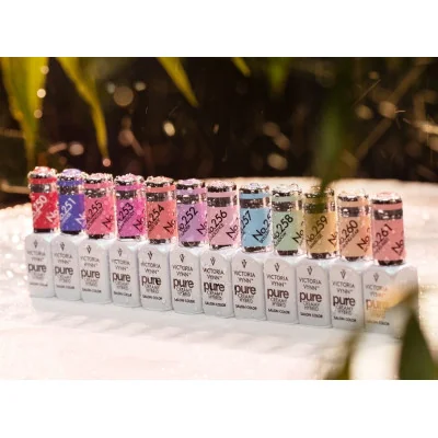 Victoria Vynn - Pure Creamy - 256 Innocence - Gellack - Enkelfärgad -glamandbeauty.se Victoria Vynn - Pure Creamy - 256 Innocence - Gellack - Enkelfärgad -glamandbeauty.se