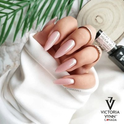 Victoria Vynn - Gel Polish - 008 Champagne - Gellack - Enkelfärgad -glamandbeauty.se