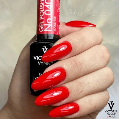 Victoria Vynn - Gel Polish - 040 Scarlet Red - Gellack - Enkelfärgad -glamandbeauty.se Victoria Vynn - Gel Polish - 040 Scarlet Red - Gellack - Enkelfärgad -glamandbeauty.se
