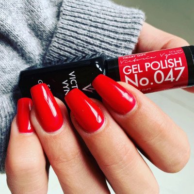 Victoria Vynn - Gel Polish - 047 Heart Gift - Gellack - Enkelfärgad -glamandbeauty.se Victoria Vynn - Gel Polish - 047 Heart Gift - Gellack - Enkelfärgad -glamandbeauty.se