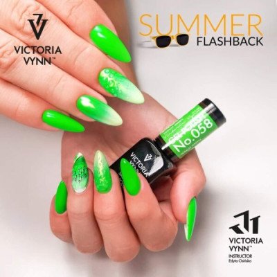 Victoria Vynn - Gel Polish - 058 Totally Green - Gellack - Enkelfärgad -glamandbeauty.se