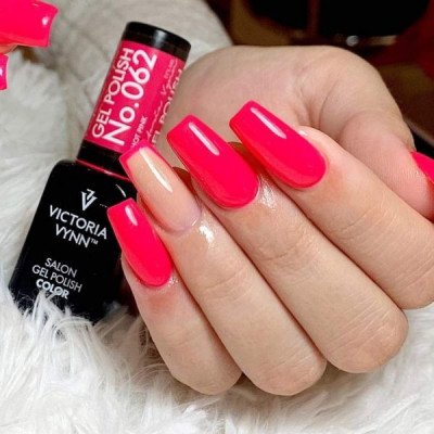 Victoria Vynn - Gel Polish - 062 Hot Pink - Gellack - Enkelfärgad -glamandbeauty.se Victoria Vynn - Gel Polish - 062 Hot Pink - Gellack - Enkelfärgad -glamandbeauty.se