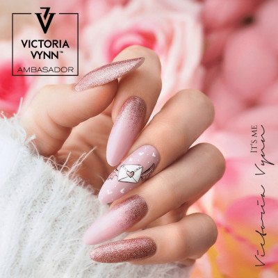 Victoria Vynn - Gel Polish - 114 Pinky Glitter - Gellack - Glitter -glamandbeauty.se