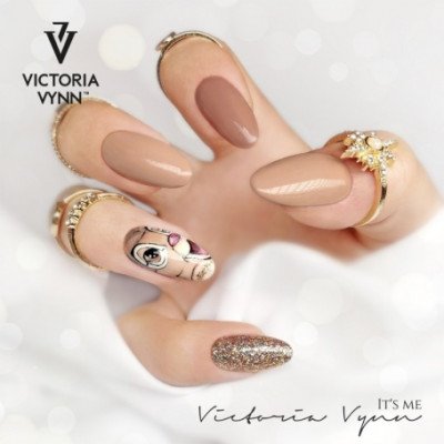 Victoria Vynn - Gel Polish - 167 Camel Skin - Gellack - Enkelfärgad -glamandbeauty.se Victoria Vynn - Gel Polish - 167 Camel Skin - Gellack - Enkelfärgad -glamandbeauty.se