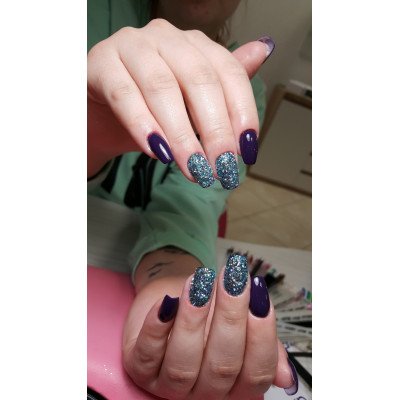 Victoria Vynn - Gel Polish - 169 Royal Purple - Gellack - Enkelfärgad -glamandbeauty.se Victoria Vynn - Gel Polish - 169 Royal Purple - Gellack - Enkelfärgad -glamandbeauty.se