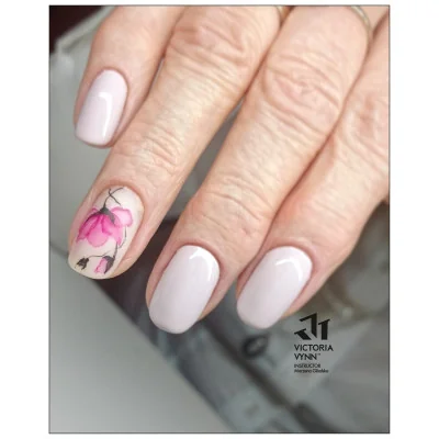 Victoria Vynn - Gel Polish - 203 Hypnotic Rose - Gellack - Enkelfärgad -glamandbeauty.se Victoria Vynn - Gel Polish - 203 Hypnotic Rose - Gellack - Enkelfärgad -glamandbeauty.se