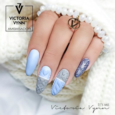 Victoria Vynn - Gel Polish - 204 Grayly Mood - Gellack - Enkelfärgad -glamandbeauty.se Victoria Vynn - Gel Polish - 204 Grayly Mood - Gellack - Enkelfärgad -glamandbeauty.se