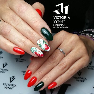 Victoria Vynn - Gel Polish - 207 Dark Emerald - Gellack - Enkelfärgad -glamandbeauty.se