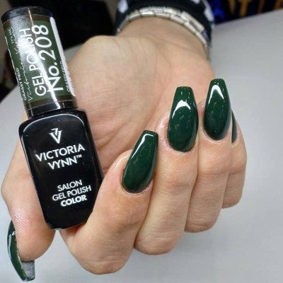 Victoria Vynn - Gel Polish - 208 Grassy Field - Gellack - Enkelfärgad -glamandbeauty.se Victoria Vynn - Gel Polish - 208 Grassy Field - Gellack - Enkelfärgad -glamandbeauty.se