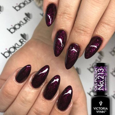 Victoria Vynn - Gel Polish - 213 Imperial Purple - Gellack - Glitter -glamandbeauty.se Victoria Vynn - Gel Polish - 213 Imperial Purple - Gellack - Glitter -glamandbeauty.se