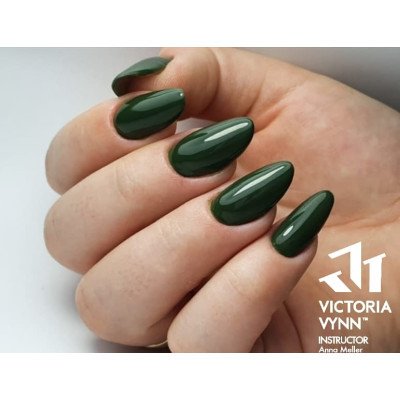Victoria Vynn - Gel Polish - 243 Rosy Grass - Gellack - Enkelfärgad -glamandbeauty.se Victoria Vynn - Gel Polish - 243 Rosy Grass - Gellack - Enkelfärgad -glamandbeauty.se