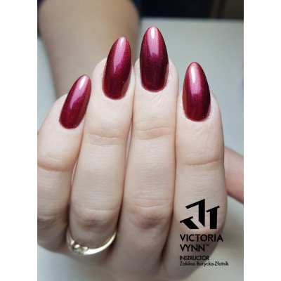 Victoria Vynn - Gel Polish - 245 Stone Cat Eye - Gellack - Cat Eye -glamandbeauty.se Victoria Vynn - Gel Polish - 245 Stone Cat Eye - Gellack - Cat Eye -glamandbeauty.se
