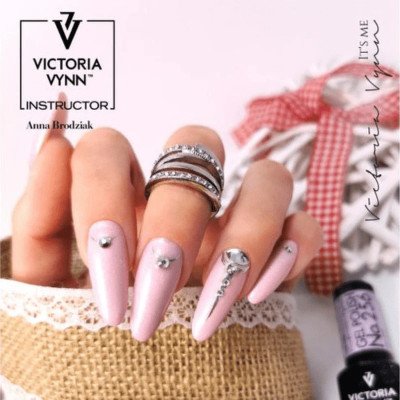 Victoria Vynn - Gel Polish - 256 Cha-Cha - Gellack - Enkelfärgad -glamandbeauty.se