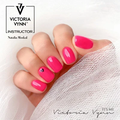 Victoria Vynn - Gel Polish - 284 Crazy In Love - Gellack - Enkelfärgad -glamandbeauty.se Victoria Vynn - Gel Polish - 284 Crazy In Love - Gellack - Enkelfärgad -glamandbeauty.se