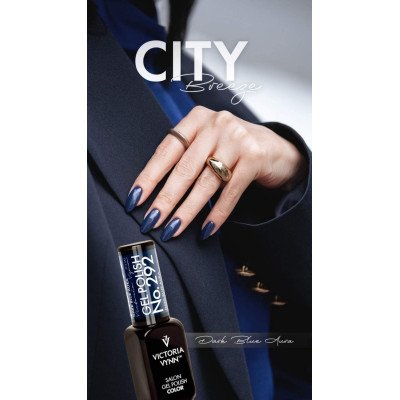 Victoria Vynn - Gel Polish - 292 Dark Blue Aura - Gellack - Enkelfärgad -glamandbeauty.se Victoria Vynn - Gel Polish - 292 Dark Blue Aura - Gellack - Enkelfärgad -glamandbeauty.se